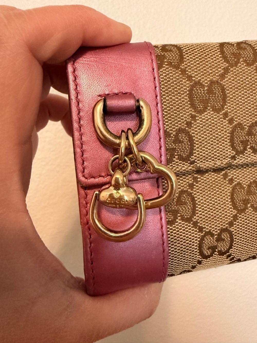 Gucci GG Canvas Continental Wallet - Picture 4 of 17